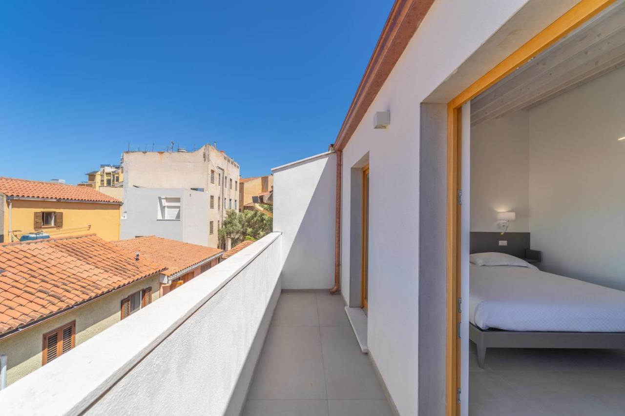 Nuova -Luxury Rooms & Apartment- Olbia Bagian luar foto