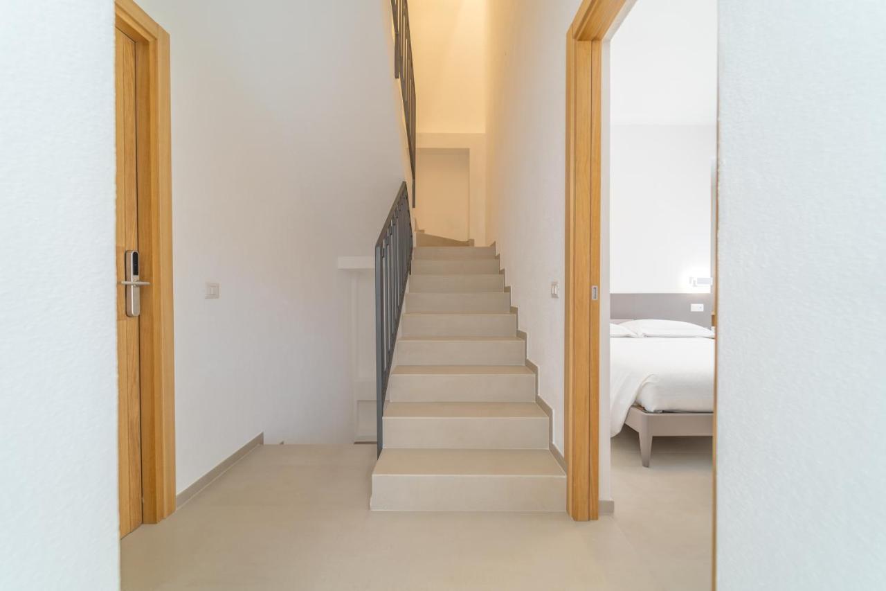 Nuova -Luxury Rooms & Apartment- Olbia Bagian luar foto